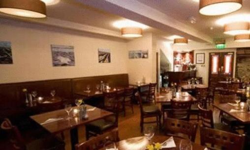 The White Lady Hotel Kinsale Exterior photo